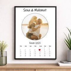 Kişiye Özel Kalpli Takvimli Fotoğraf Çerçevesi