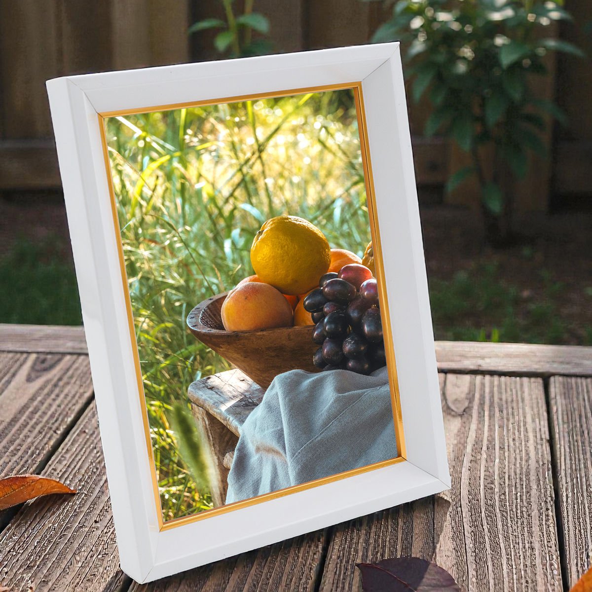 Beyaz Derinlikli Fotoğraf Çerçevesi